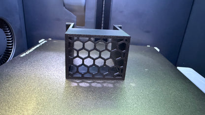 Innovative, marine filter basket for 10,14,20,25 gallon AIO tanks